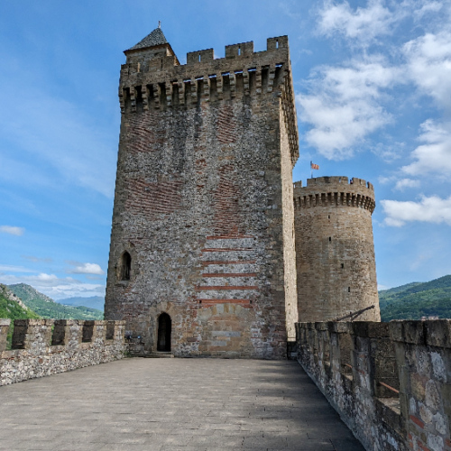 Le Château des Comtes de Foix. Foix.