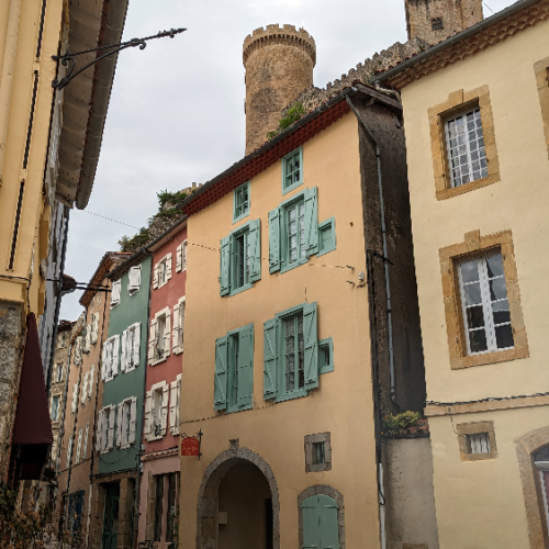 Le vieux Foix. Foix.