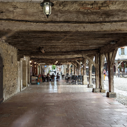 La place des couverts. Mirepoix.