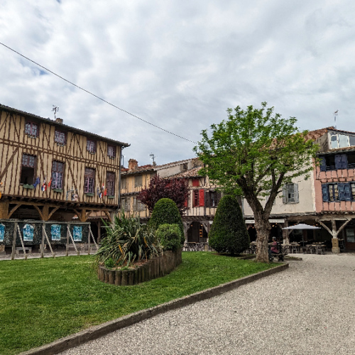 La Mairie de Mirepoix. Mirepoix.