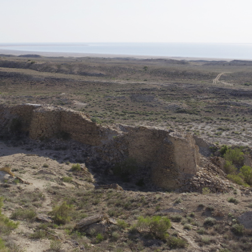 Caravansérail de Kurgancha Kala. Mer d'Aral, Kurgancha Kala.