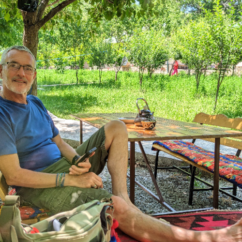 Repos à la fraîcheur au village Hayat. Hayat.