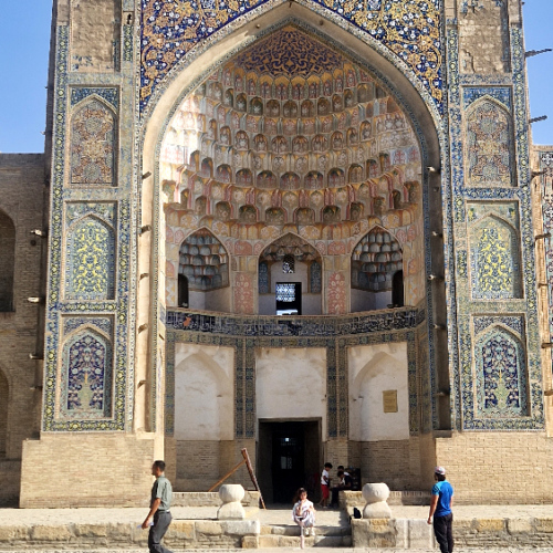 La médersa Abdoullaziz-Khan. Boukhara.