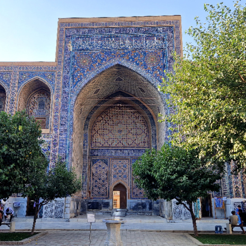 La médersa d'Ulugh Beg. Samarcande.