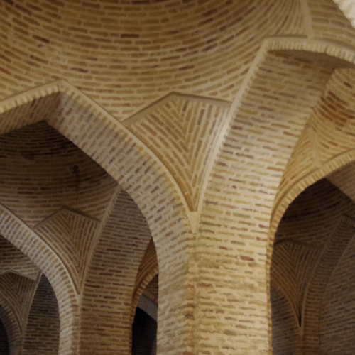 La Mosquée Kalon, les voûtes après restauration. Boukhara.