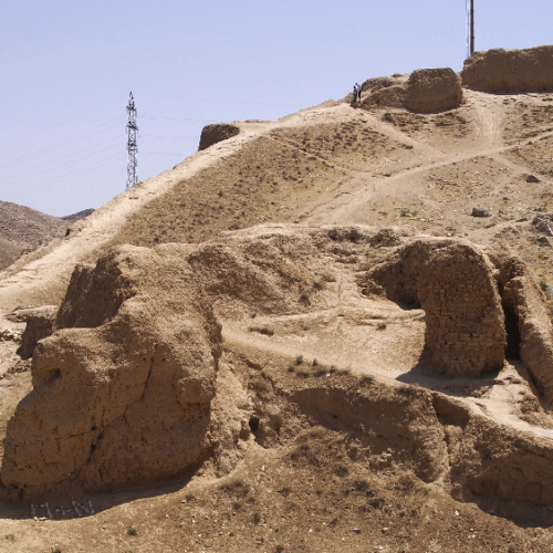 Nourata, les ruines de la forterresse d'Alexandre Le Grand. Nourata.