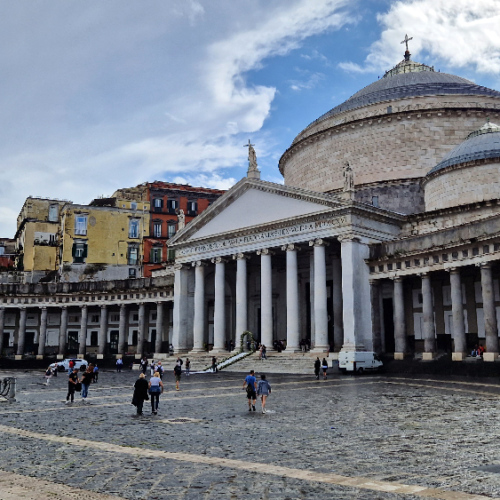La Basilique San Francesco di Paola. Naples