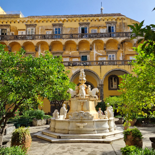 le complexe San Lorenzo Maggiore. Naples