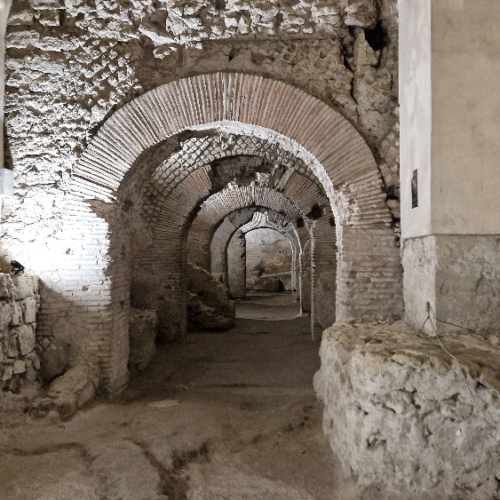 le complexe San Lorenzo Maggiore. Naples
