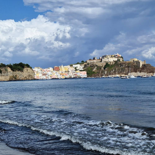 Coricella de la plage. Procida