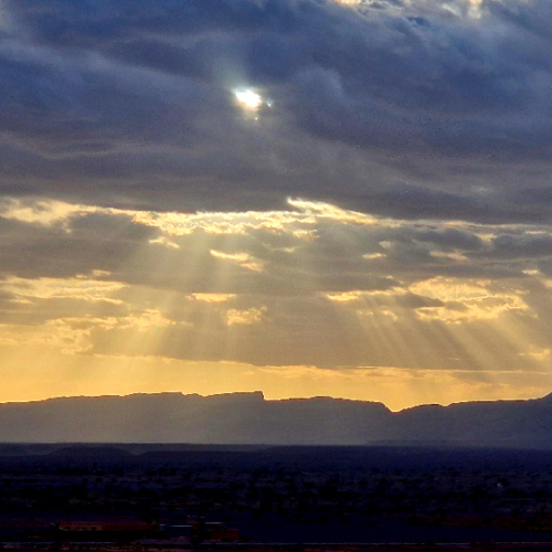 Coucher de soleil à N'Kob. Six jours de trek dans le Djébel Saghro