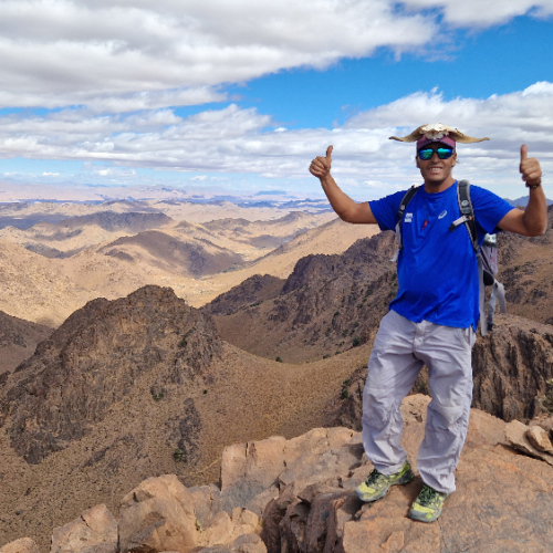 Nous sommes sur un pic à 2635 m d'altitude. Six jours de trek dans le Djébel Saghro