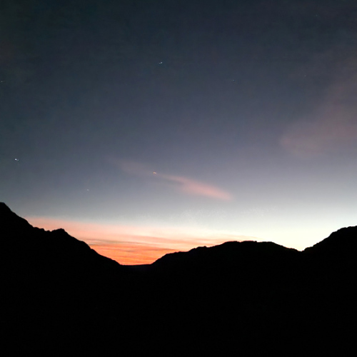 Superbe ciel à la nuit tombée. Six jours de trek dans le Djébel Saghro