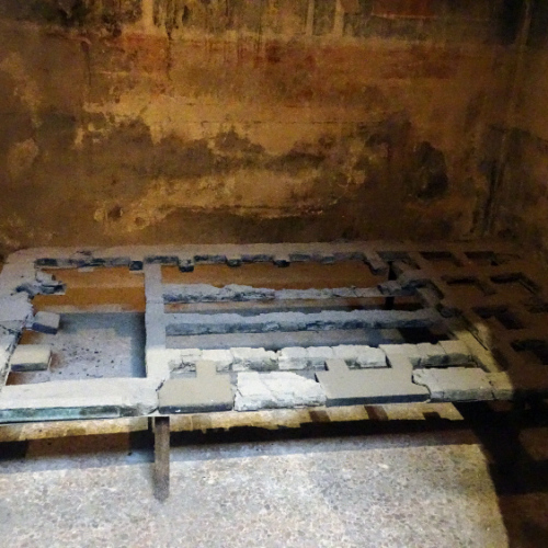 Un lit carbonisé mais conservé. Herculanum