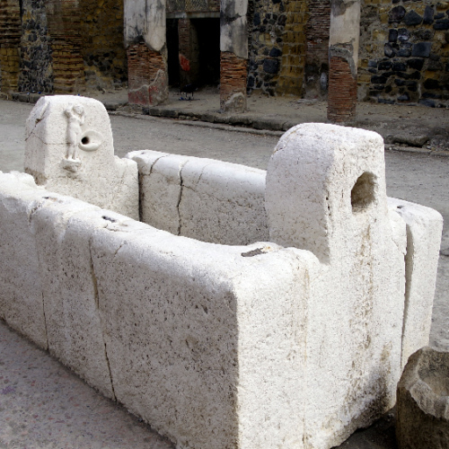 Fontaine. Herculanum