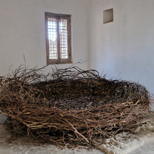 Exposition d'art contemporain au Palazzo d'Avalos. Procida