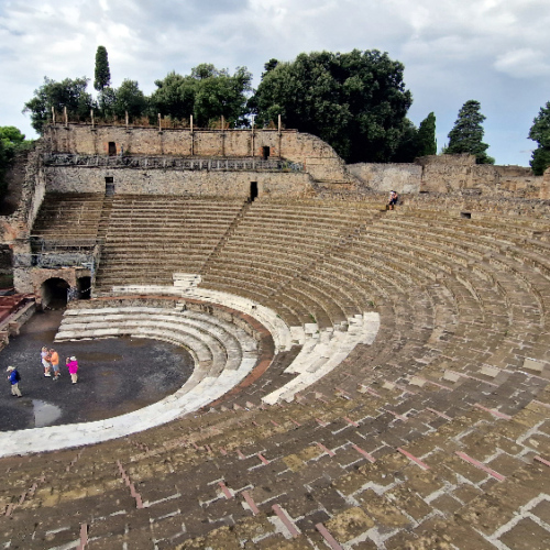 Le grand théâtre. Pompéi