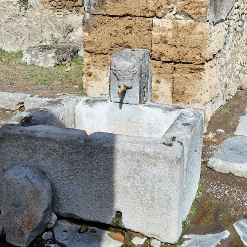 Fontaine. Pompéi