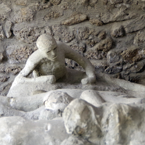 Moulage des corps ensevelis sous la cendre. Pompéi
