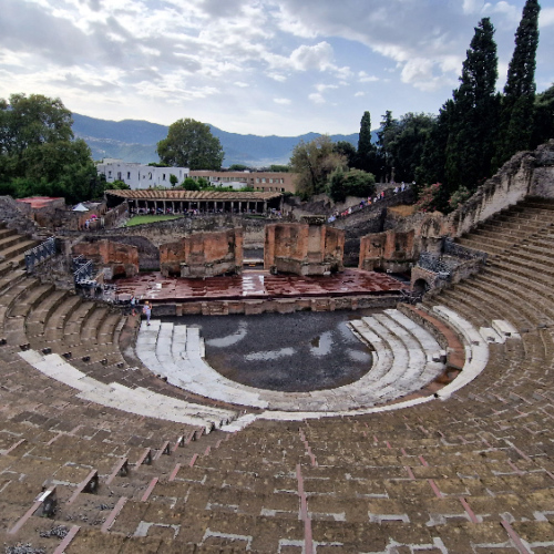 Le grand théâtre. Pompéi