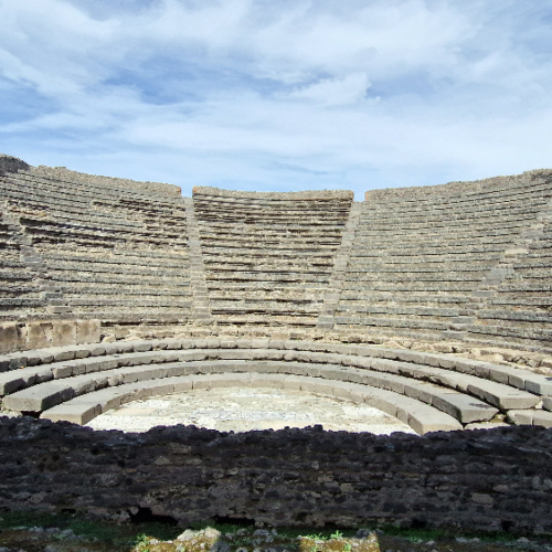 Le petit Théâtre. Pompéi