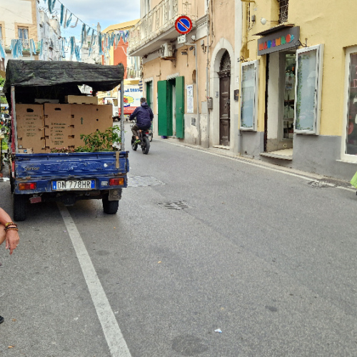 Dernier café avant de prendre le bus. Procida