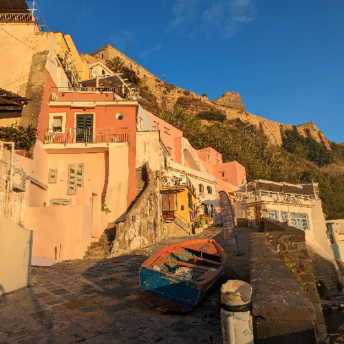 Dans les rues de Corricella. Procida