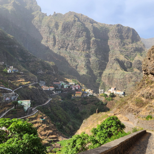 Nous voici au premier village, Fontainhas. Cap Vert Santo Antao