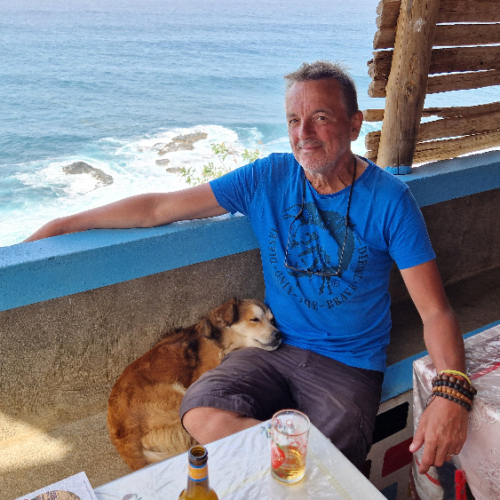 Petit arrêt à Formiguinhas pour une Strella, la bière capverdienne. Cap Vert Santo Antao