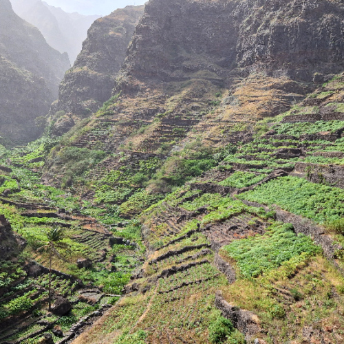 Nous poursuivons notre chemin en direction de Cruzinha. Cap Vert Santo Antao
