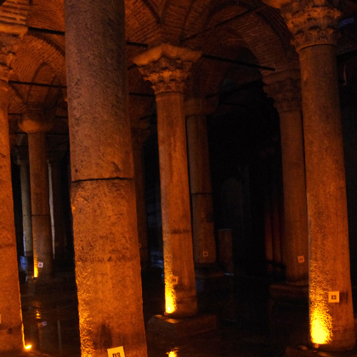 Istanbul, la Citerne Basilique. Istanbul, la Citerne Basilique.