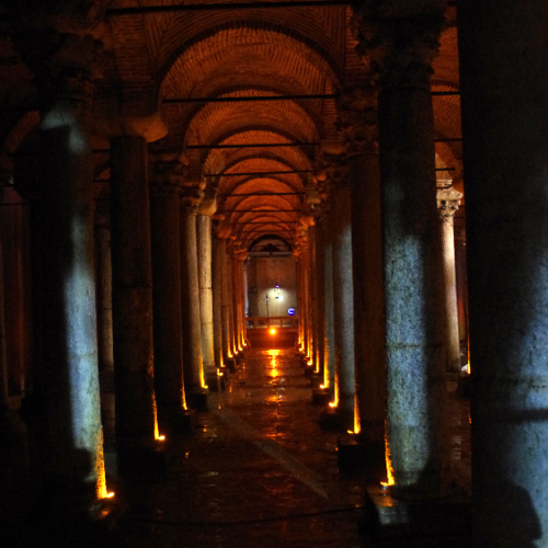 Istanbul, la Citerne Basilique. Istanbul, la Citerne Basilique.
