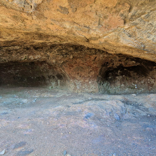 Les grottes de Caballero. Grande Canarie, Vallée Tejeda.
