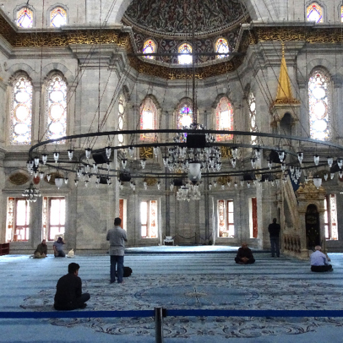 Istanbul, la Mosquée Nuruosmaniye. Istanbul, la Mosquée Nuruosmaniye.