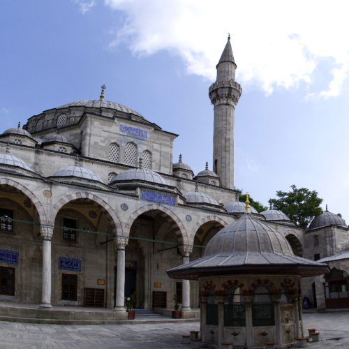 Istanbul, la Mosquée Sokollu Memet Pacha. Istanbul, la Mosquée Sokollu Memet Pacha.