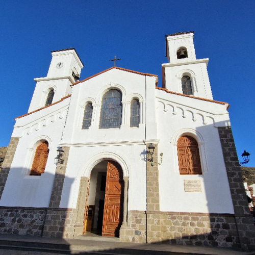 Retour à Tejeda, l'église. Grande Canarie, Roque Nublo.