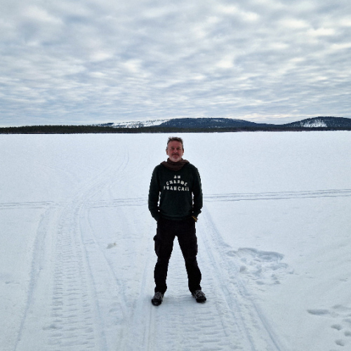 Le lac Ulinkaanlathi gelé. Finlande, Laponie.