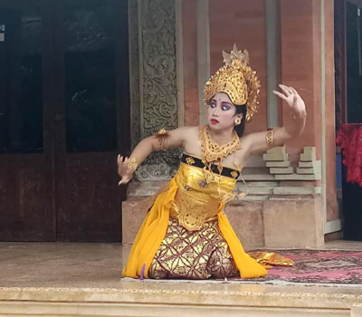 Indonésie, Bali, dances traditionnelles. Indonésie, Bali, dances traditionnelles.