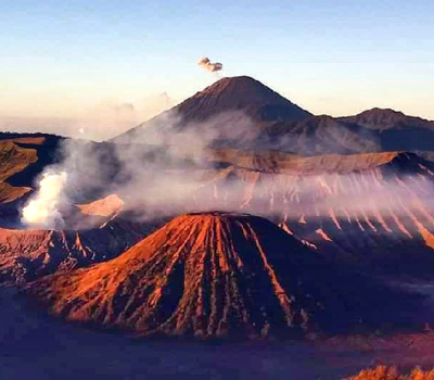 Indonésie, Java, Caldeira des Tengger, volcan Bromo. Indonésie, Java, Caldeira des Tengger, volcan Bromo.