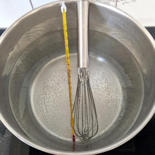2,5 litres d'eau chauffées à 71°c Fabrication Bière.