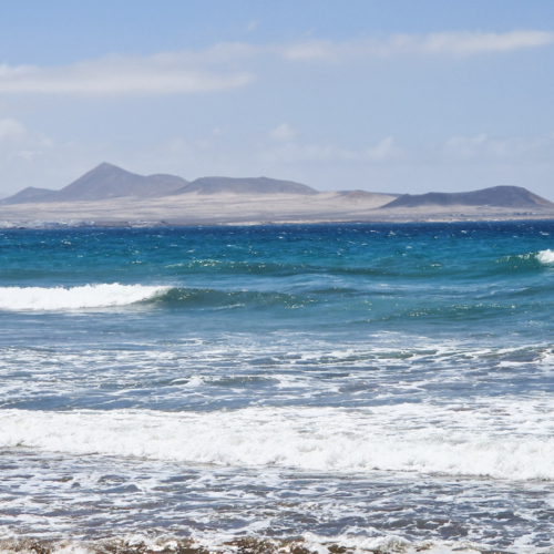 Balade au bas des falaises. Lanzarote, Falaises de Famara.
