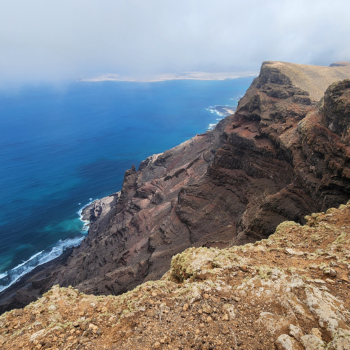 Parcours sur les hauteurs des falaises de Famara. Lanzarote, Les falaises de Famara.