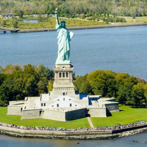 Vol hélicoptère au-dessus de l'Hudson River, Vue sur Manhattan. Vol hélicoptère au-dessus de l'Hudson River, Vue sur Manhattan.