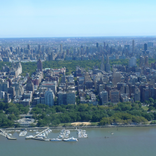 Vol hélicoptère au-dessus de l'Hudson River, Vue sur Manhattan. Vol hélicoptère au-dessus de l'Hudson River, Vue sur Manhattan.