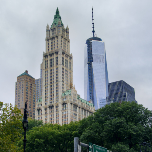 Woolworth building et Freedom Tower. Woolworth building et Freedom Tower.