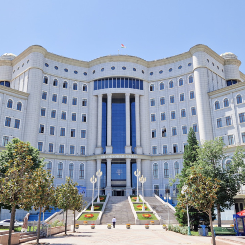 Bibliothèque nationale du Tadjikistan. Tadjikistan, Douchanbé