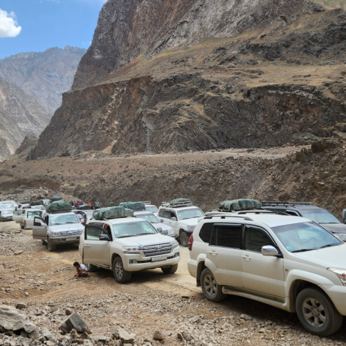 Piste de Khijez à Kalaikhun.
Travaux sur la route. Tadjikistan, Khijez à Kalaikhun.