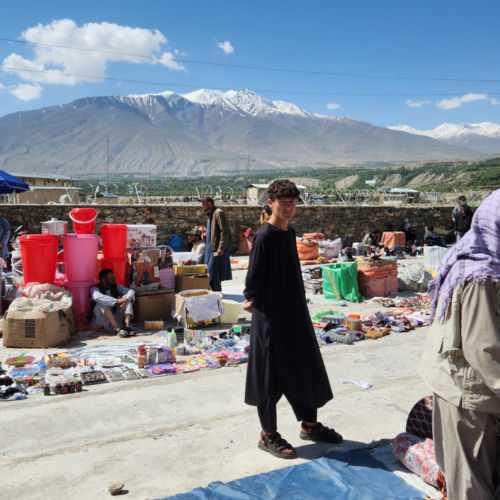 Ishkashim le marché afghan. Tadjikistan, Ishkashim.