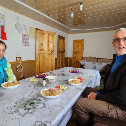 Village de Karakul, le gîte. Tadjikistan, Karakul.