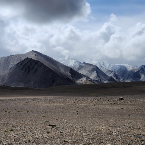 Tadjikistan, de Karakul à Sawnob. Tadjikistan, de Karakul à Sawnob.